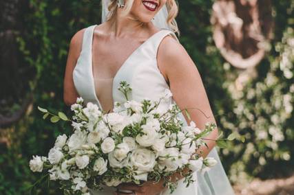 Floral runner centerpiece