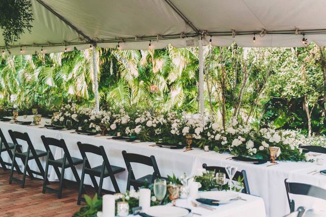 Floral runner centerpiece