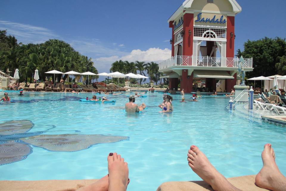 A sunny day relaxing by the beautiful pool!