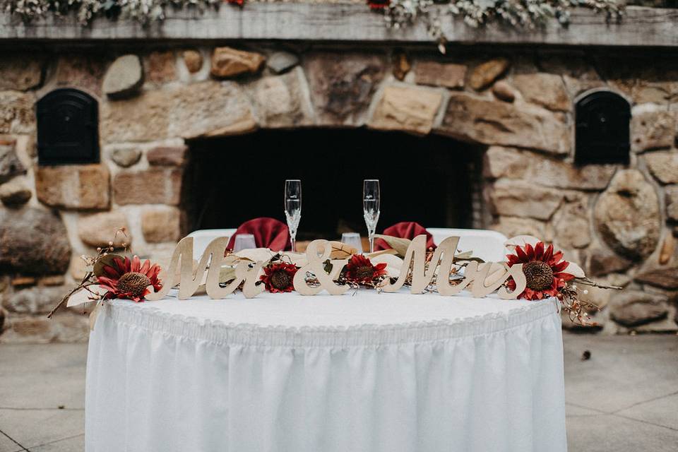 Sweetheart table