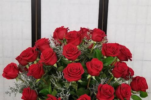 Romantic red roses