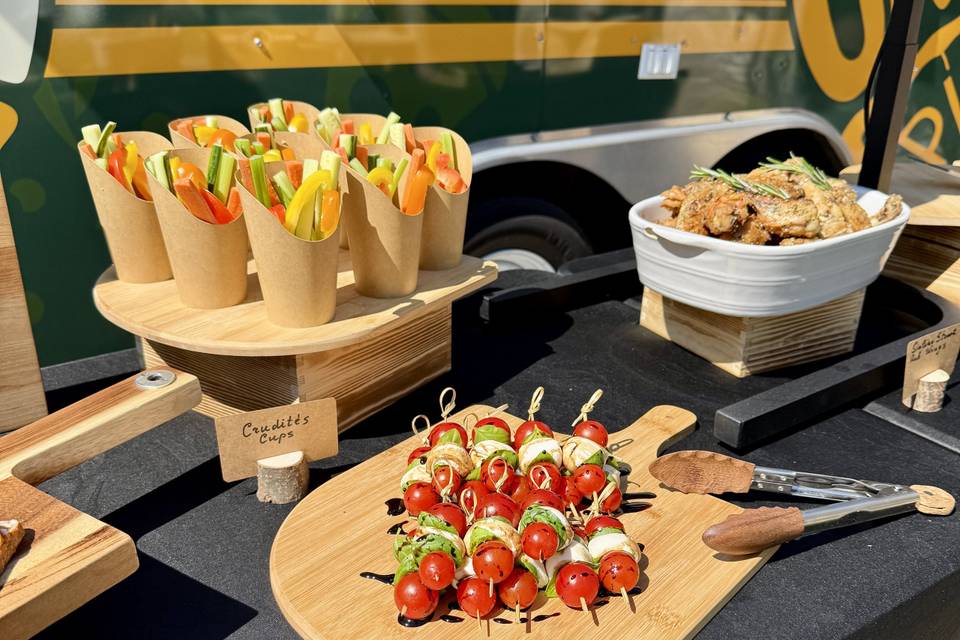 CATERING SET UP