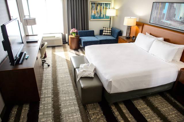 Crowne Plaza Dulles Airport