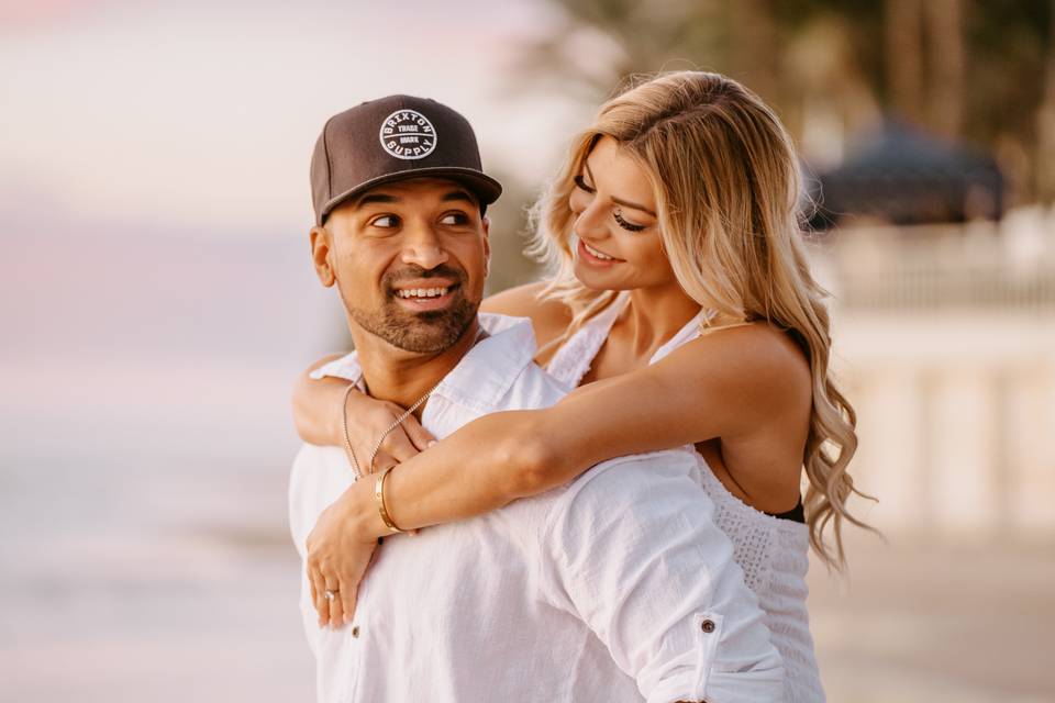 Engagement session at Lantana