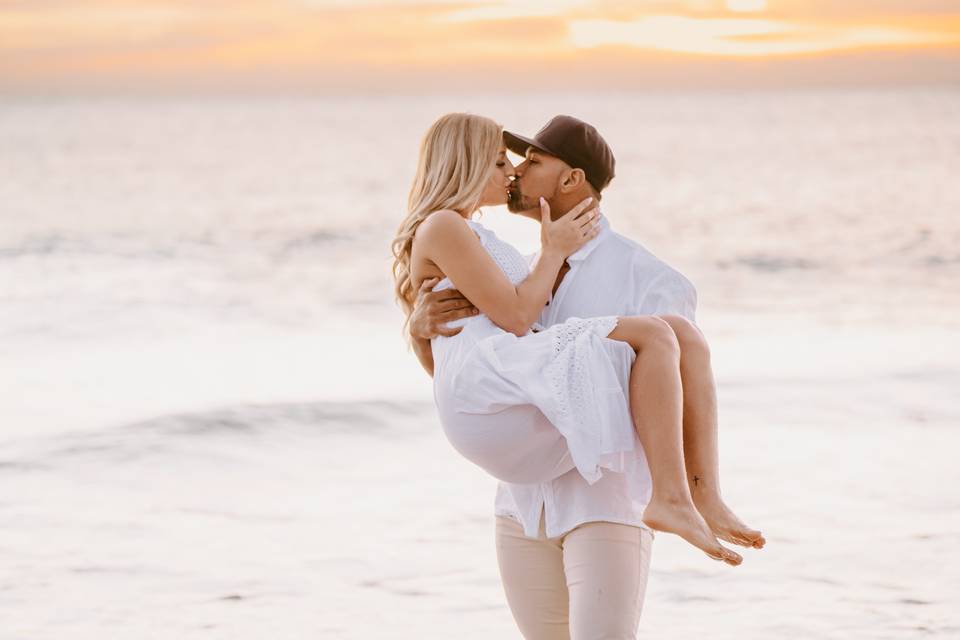 Engagement session at Lantana