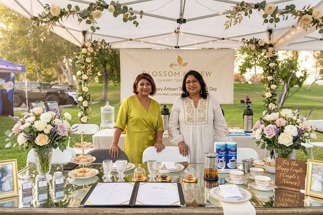 Outdoor Wedding Beverage  Bar
