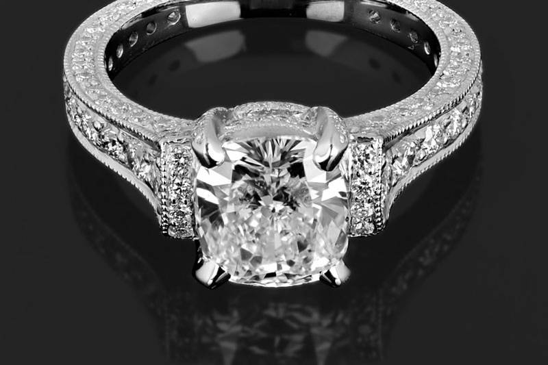 Diamond engagement ring