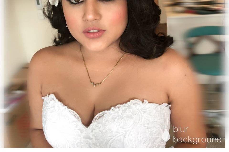 White wedding smokey look