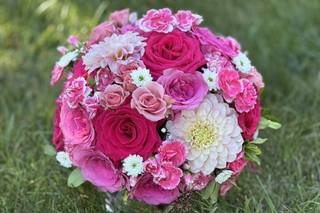 The White Cottage Floral Design