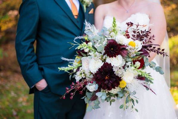 The White Cottage Floral Design