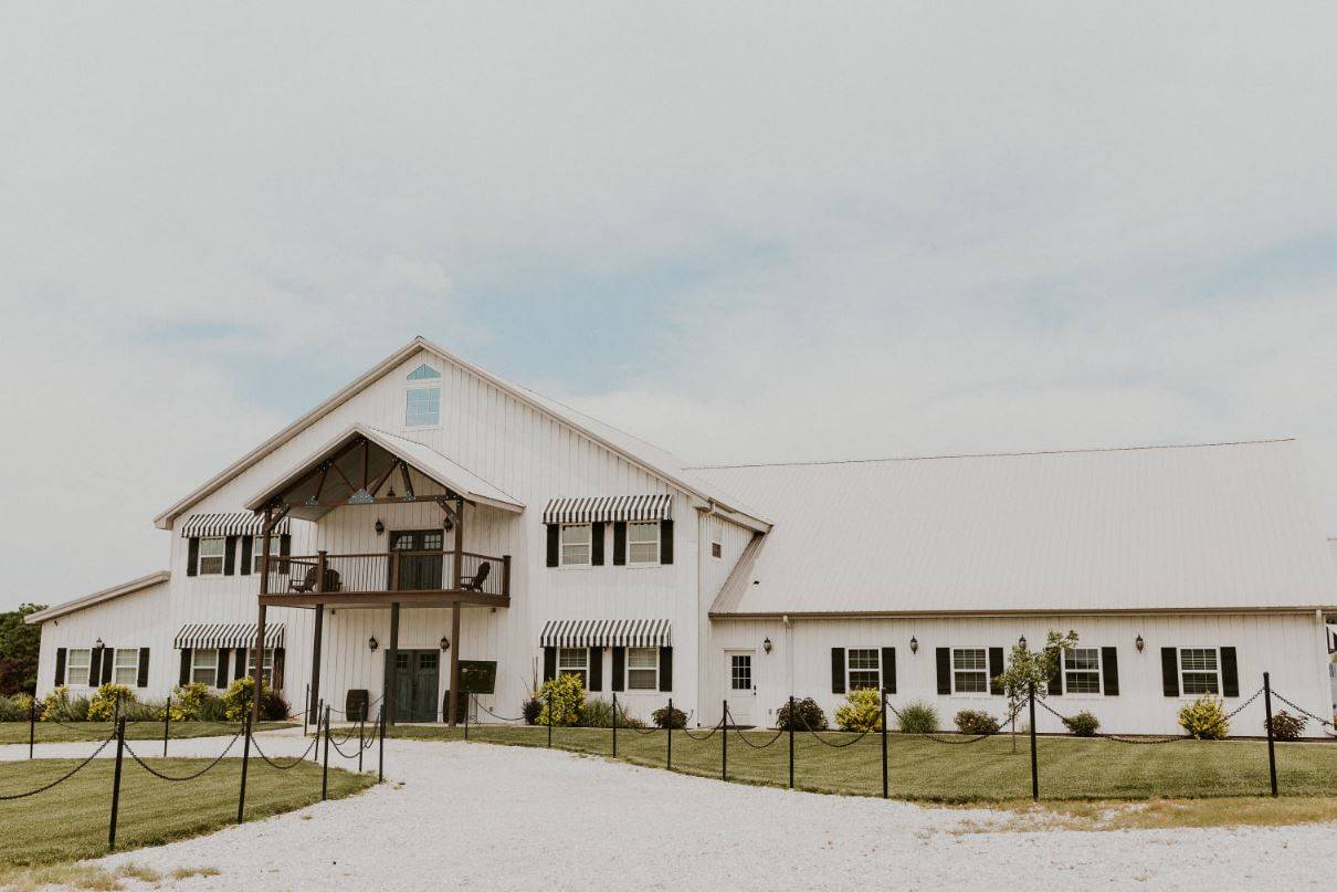 The Silver Spoon Barn - Venue - Joplin, MO - WeddingWire