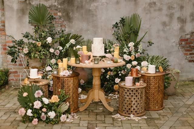 Wedding Cake Displays