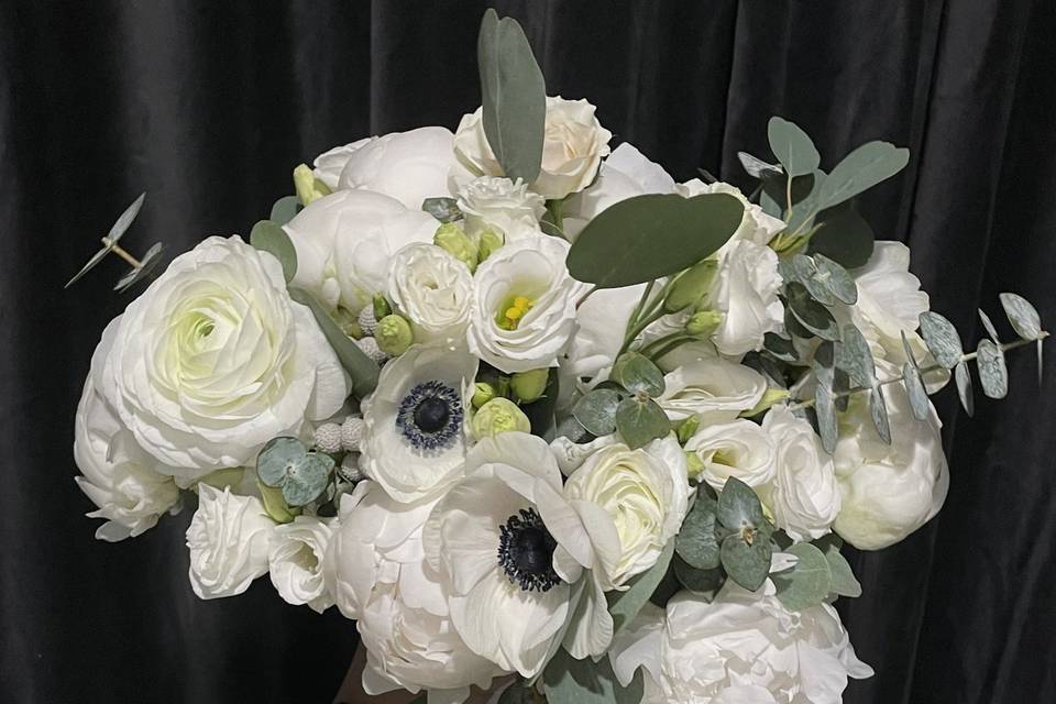 Classic Style Bridal Bouquet