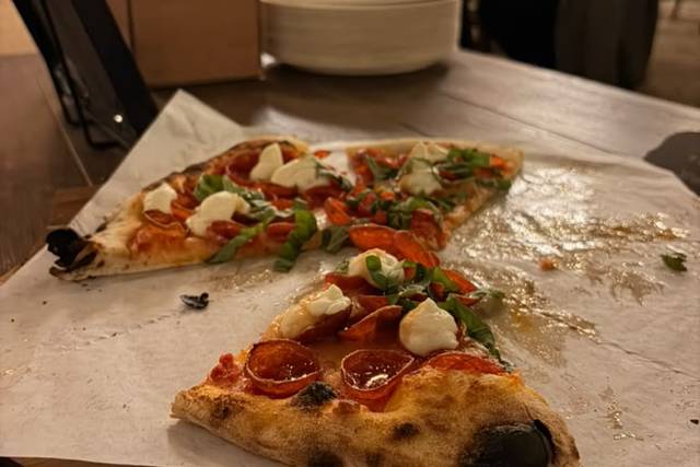 Nona Pizza in Buffet Settings