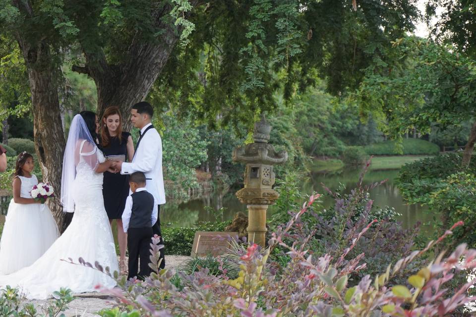 Traditional Garden Weddings