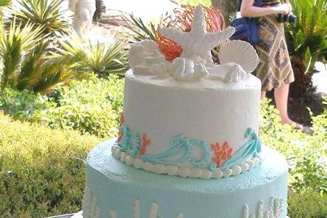 Beach Wedding Cake (Designed by the Bride)