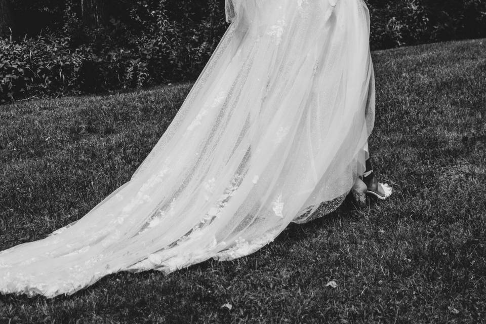 Blk & White Bride