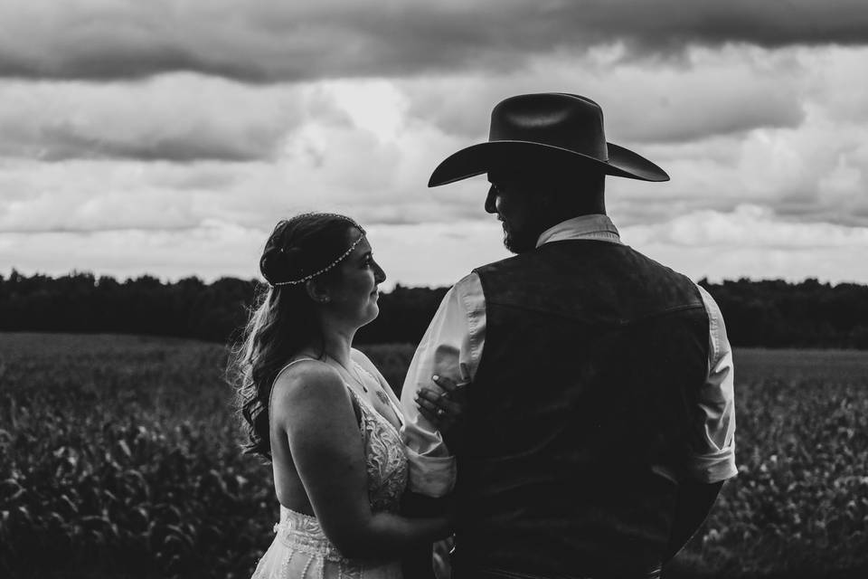 County Wedding Bride & Groom