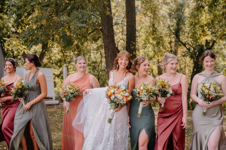 Candid bridal party