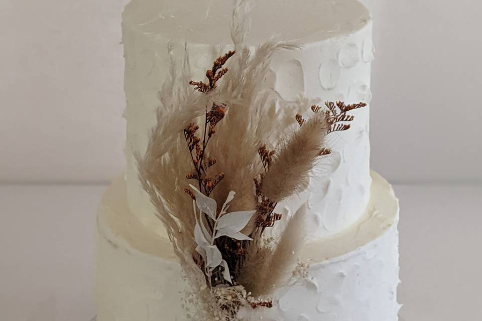 two tier textured vanilla buttercream natural plants flowers.jpg
