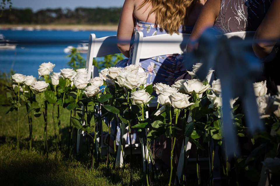White rose aisle