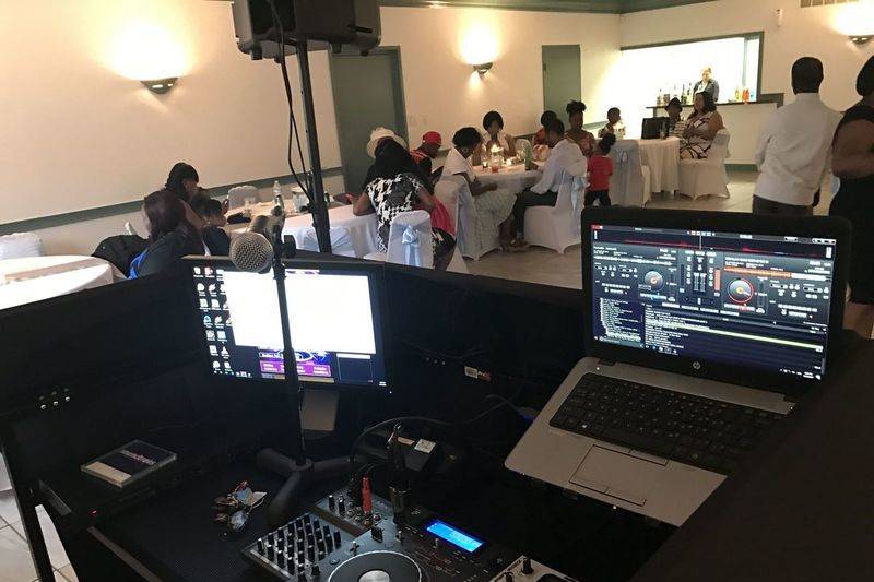 DEEJAY BANKS