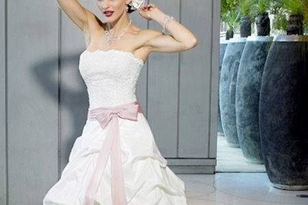 Single Layer Floral beaded Waltz Length bridal wedding Veil 1160
$599,99