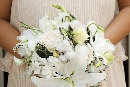 Bouquet with lilies and roses