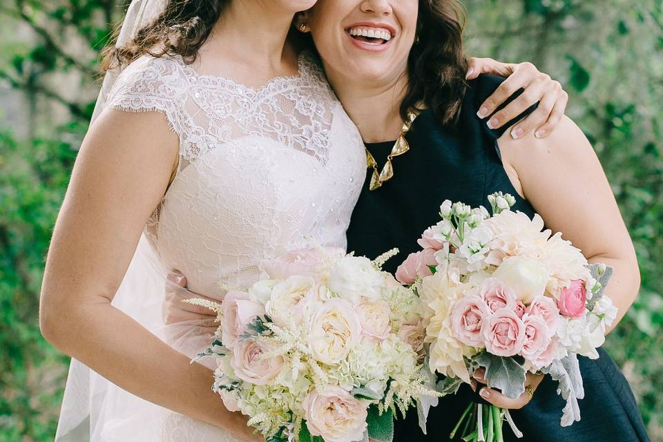 Matching bouquets