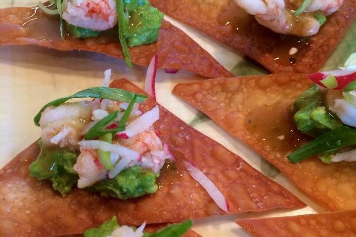 Spicy ahi and wonton appetizer