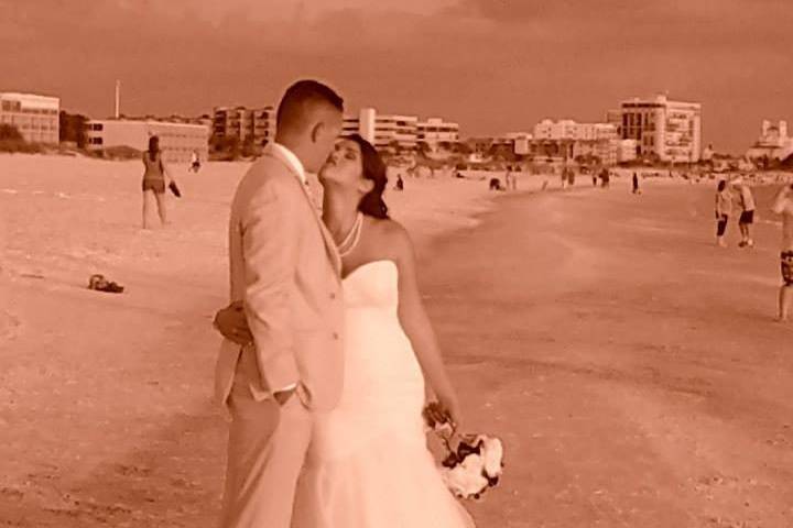 Kissing at the beach