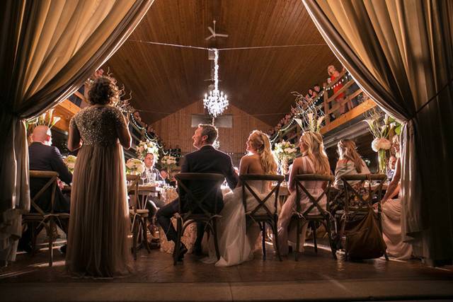 barn wedding reception in copley ohio