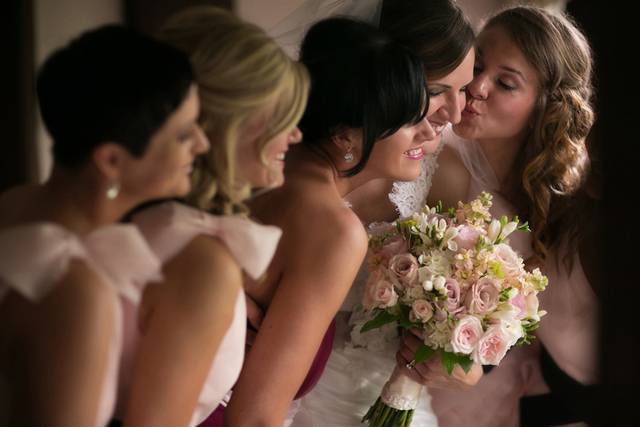 bridesmaids at the club at hillbrook