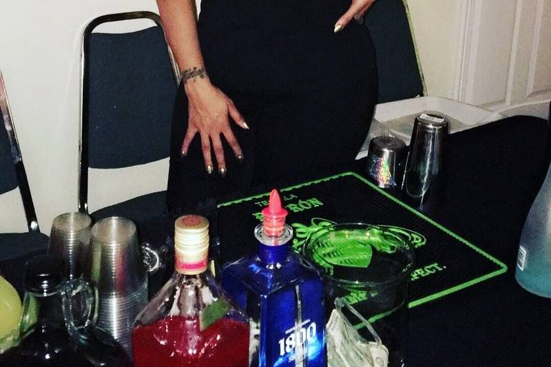 Nikia Woods Bartending Co