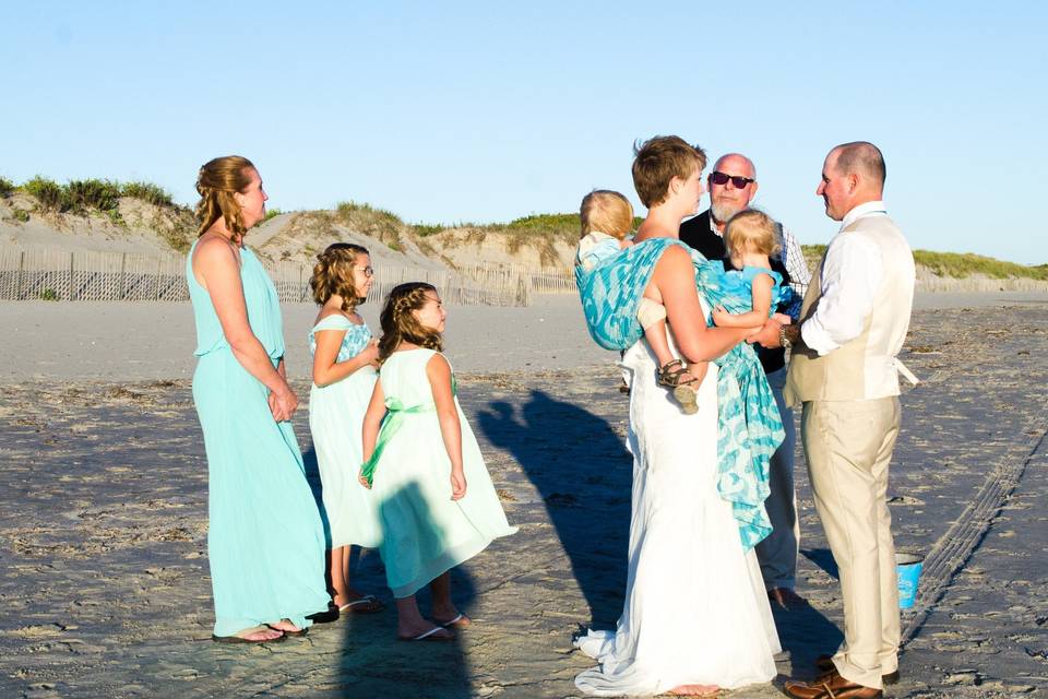 Fun wedding Second Beach