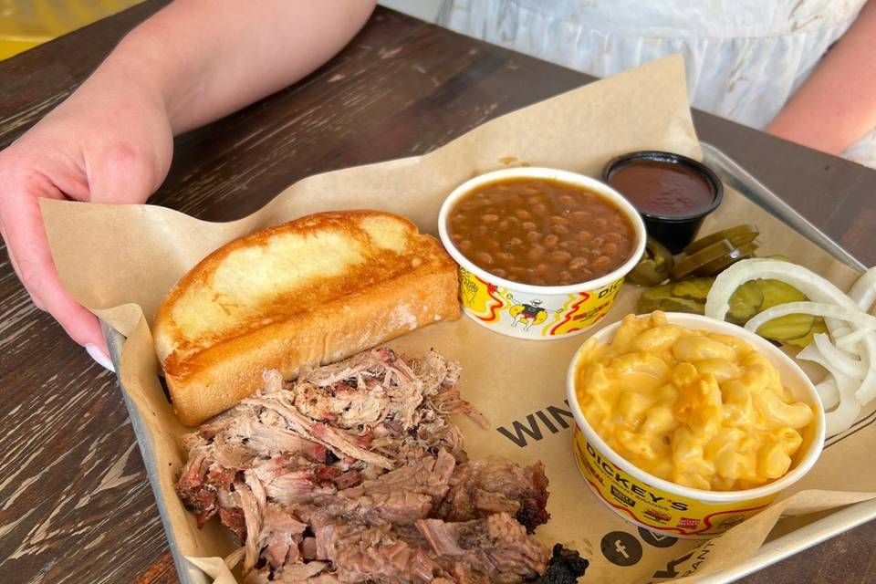 Dickey's Barbecue Pit Clarksville