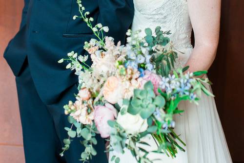 Wedding portrait with bouquet