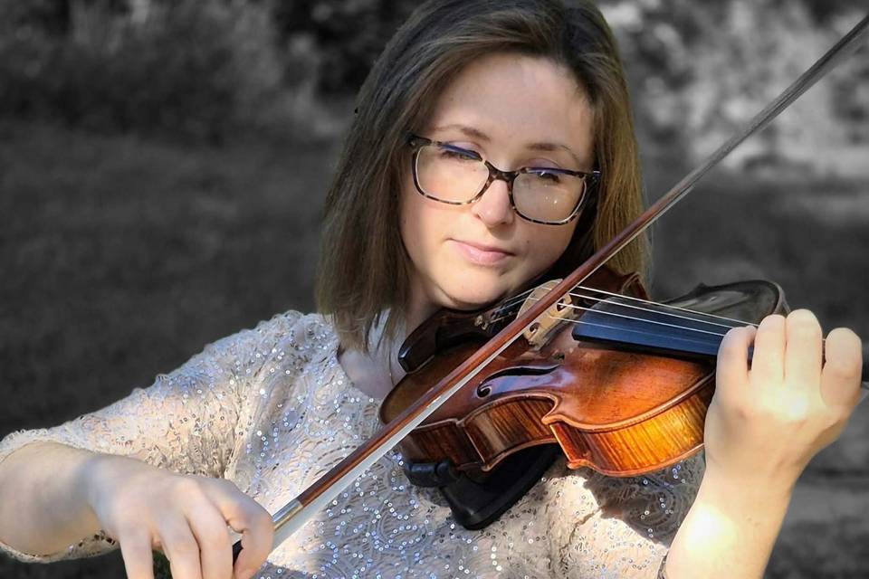 Wedding violinist