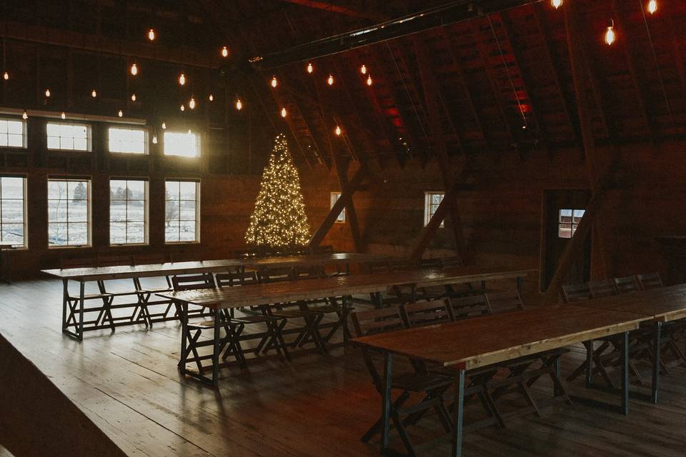 Bride and groom table