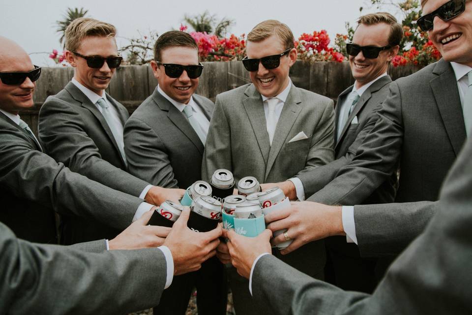 Groomsmen- Cheers!