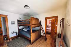 The Áłchíní Suite Bunk Beds