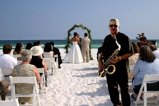 Saxman Randy Sherwood