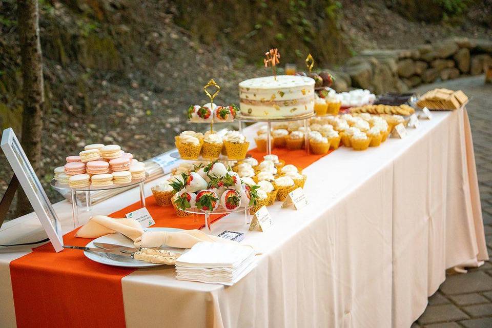 Dessert table for a wedding