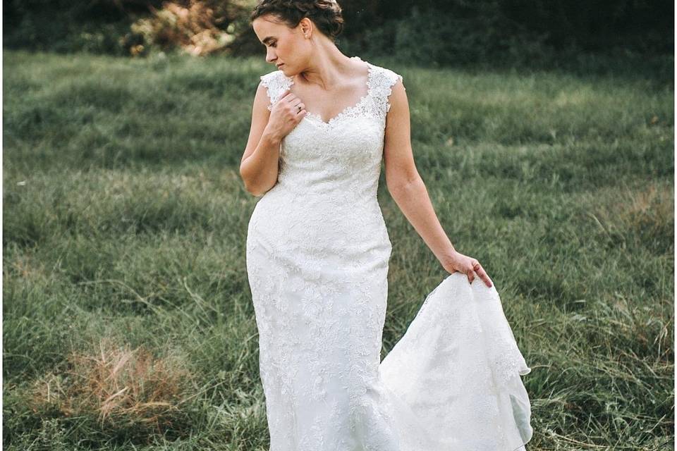 Outdoor bride