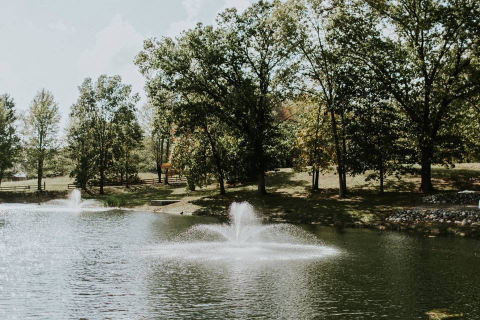 Fountains by ceremony site