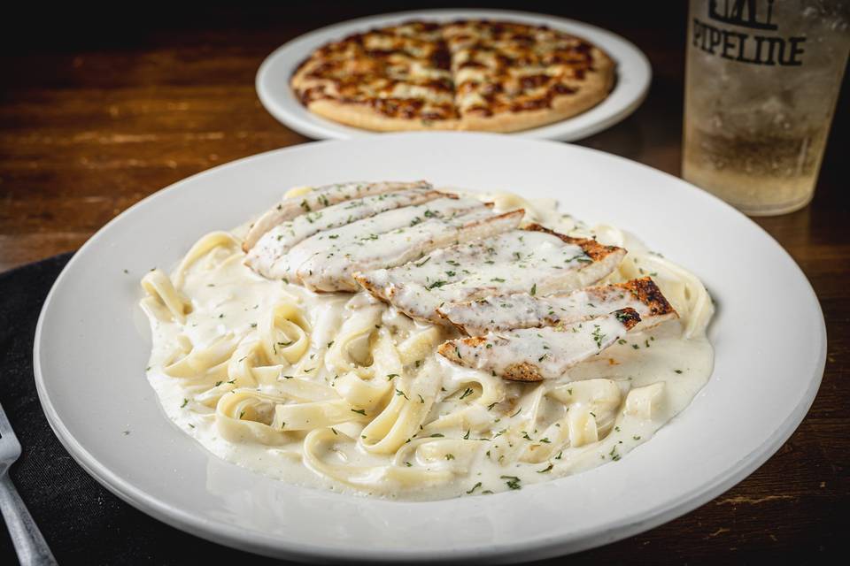 Classic Chicken Alfredo