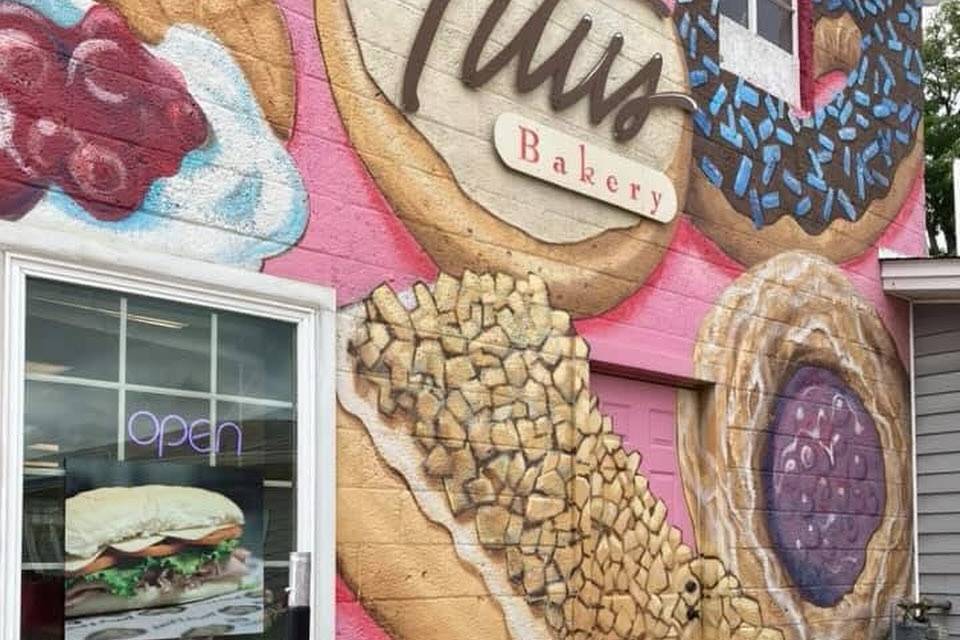 Titus Bakery and Deli