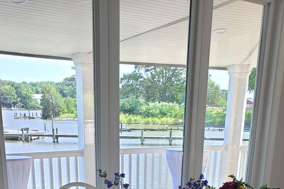 Sweetheart table