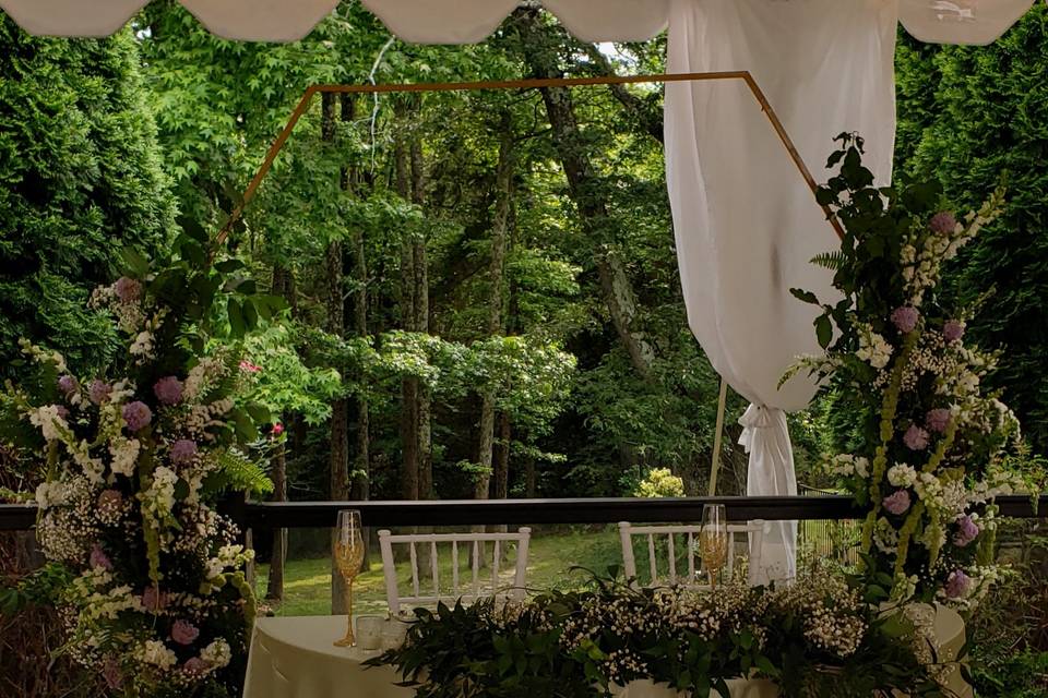 Sweetheart table