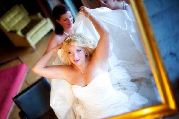 Getting bustled!  {Laura Witherow Photography}